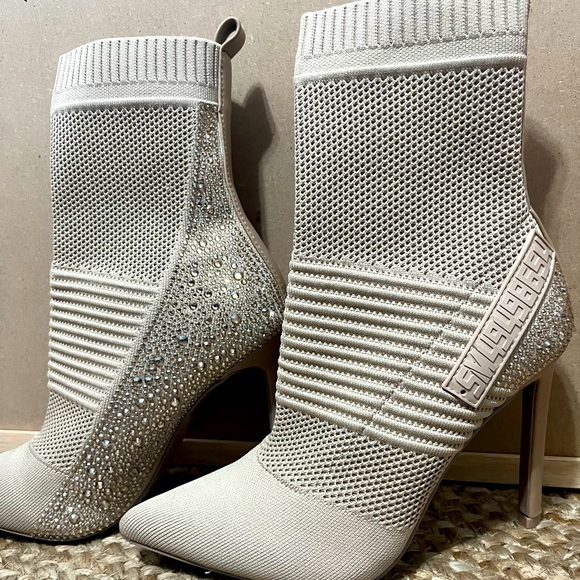 Maxwelle Pointed Toe Knit Boot - Picture 1 of 5